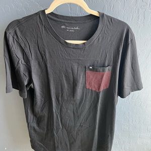 Travis Mathew t-shirt